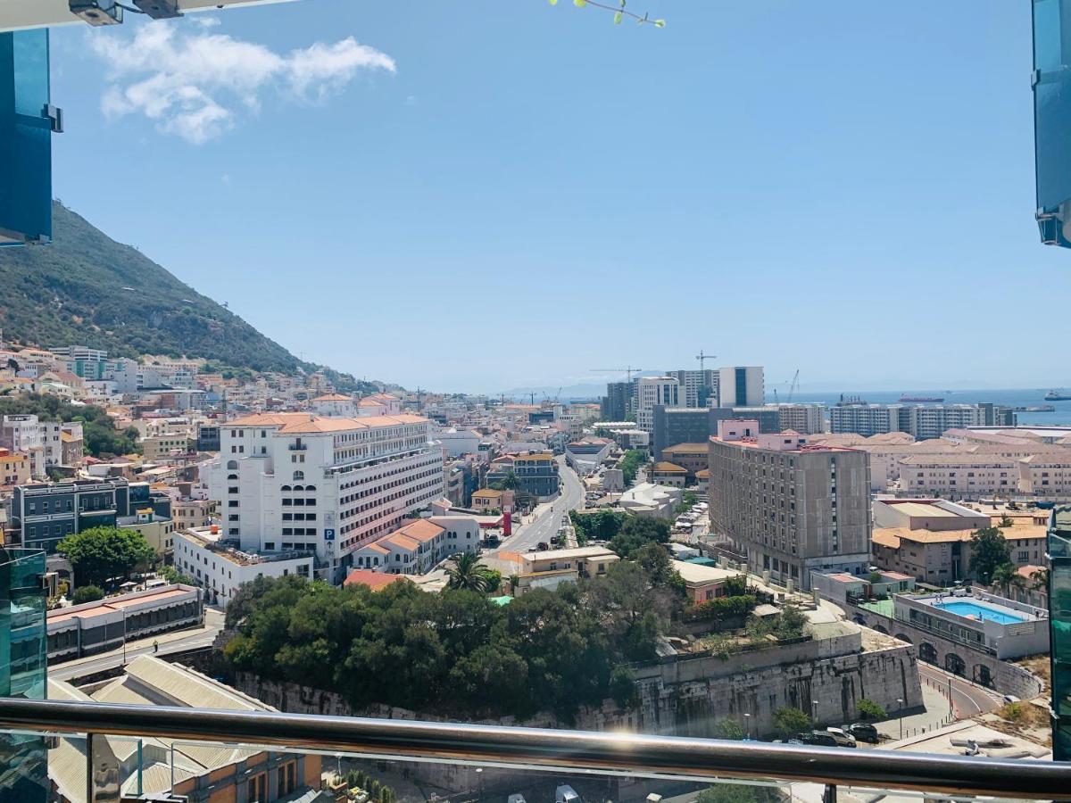 Luxe Studio Seconds From The Marina And City Centre Apartment Gibraltar Exterior photo