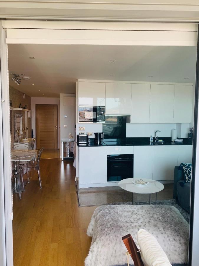 Luxe Studio Seconds From The Marina And City Centre Apartment Gibraltar Exterior photo
