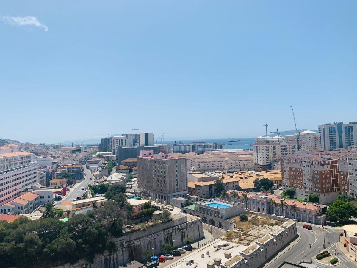 Luxe Studio Seconds From The Marina And City Centre Apartment Gibraltar Exterior photo